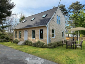 New Four Bedroom Home Near Town and Beach